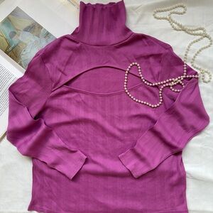 $3/50 Pink Turtleneck Sweater